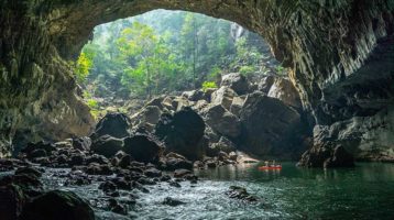 Discover the mysterious beauty of Tien Cave 3