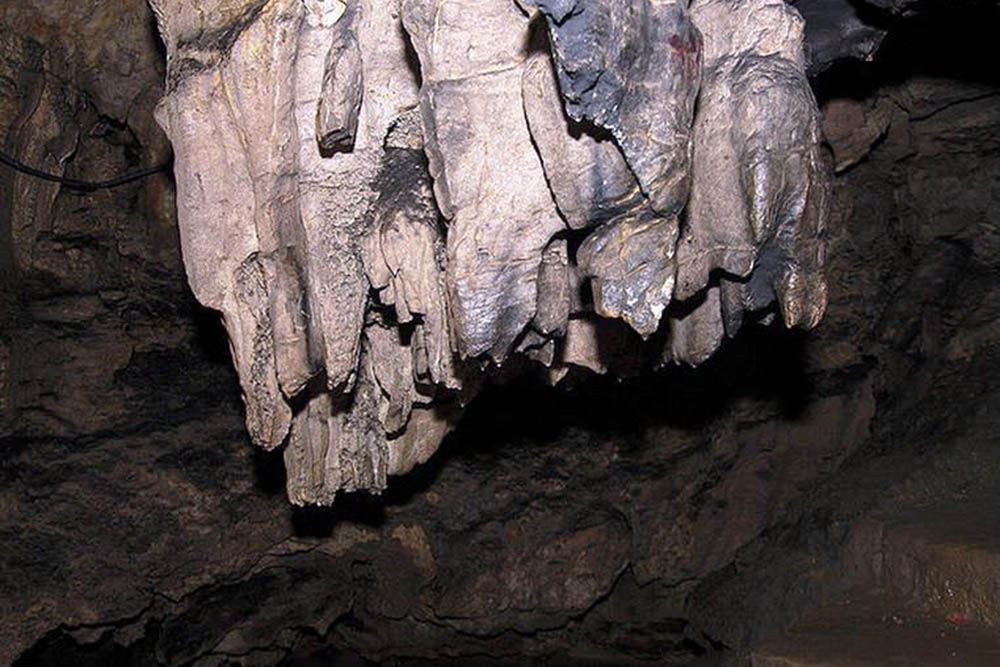Ta Phin Cave – a virgin beauty in Sapa 3