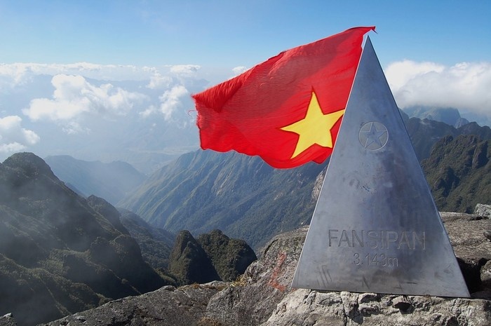 Conquering the roof of Indochina
