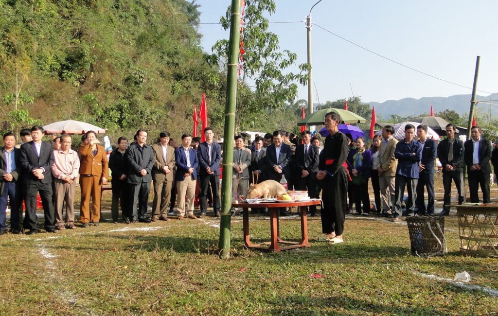 Sapa tours - Sapa festival tours are rich in the Northwest Highlands